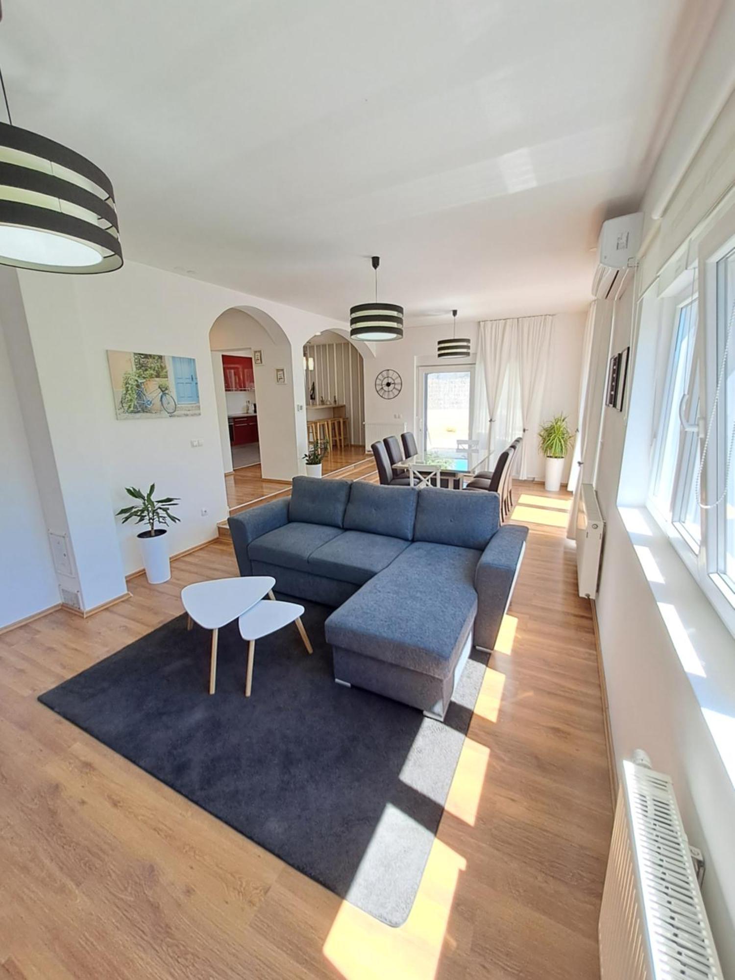 Holiday House Meri باكوشتاني المظهر الخارجي الصورة