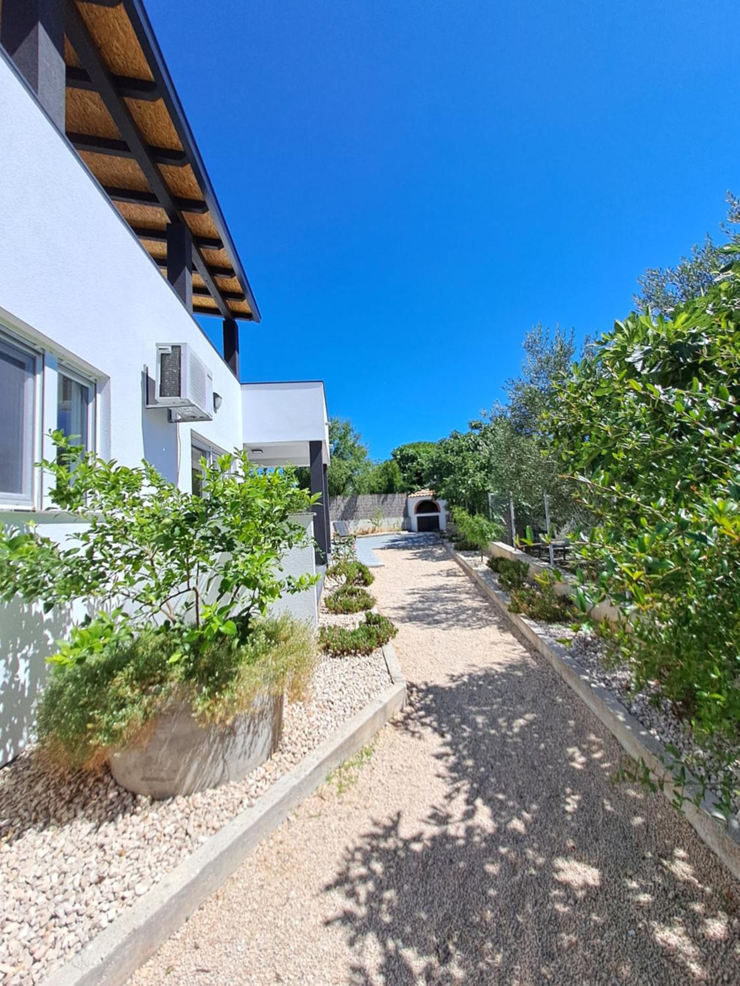 Holiday House Meri باكوشتاني المظهر الخارجي الصورة